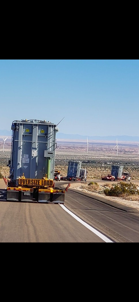 Multi-Unit Heavy Haul Convoy