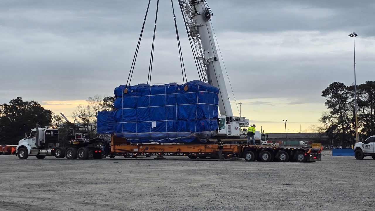 Transloading service photo
